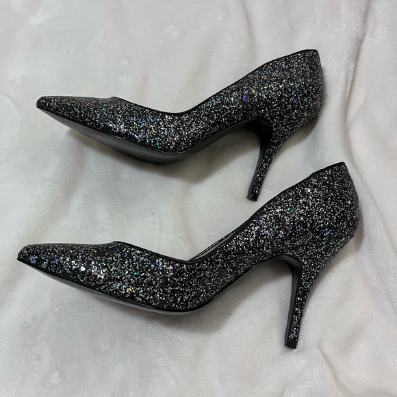 Black iridescent sparkly pointed heels - Picture 6 of 6